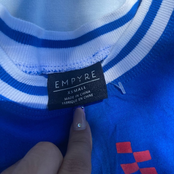 Blue and White Graphic Crop Top - Picture 2 of 2